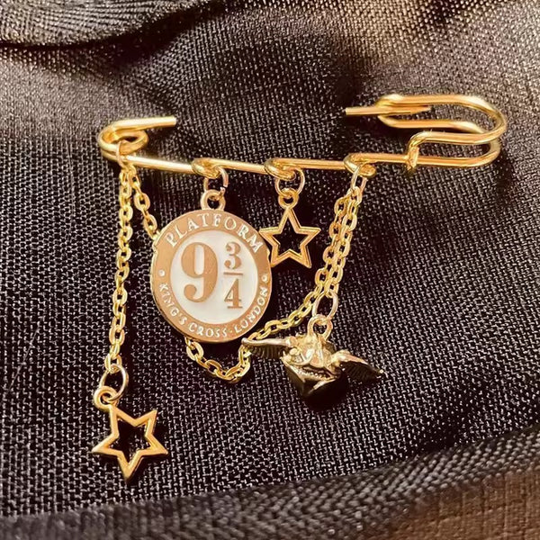 Charmed by Hogwarts – Pins & Co.