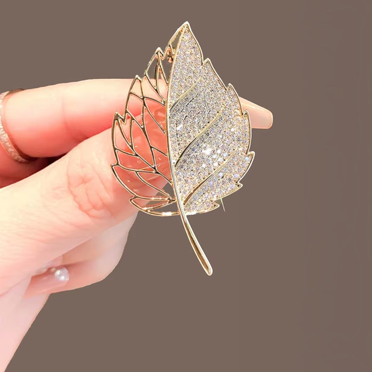 Frosted Leaf
