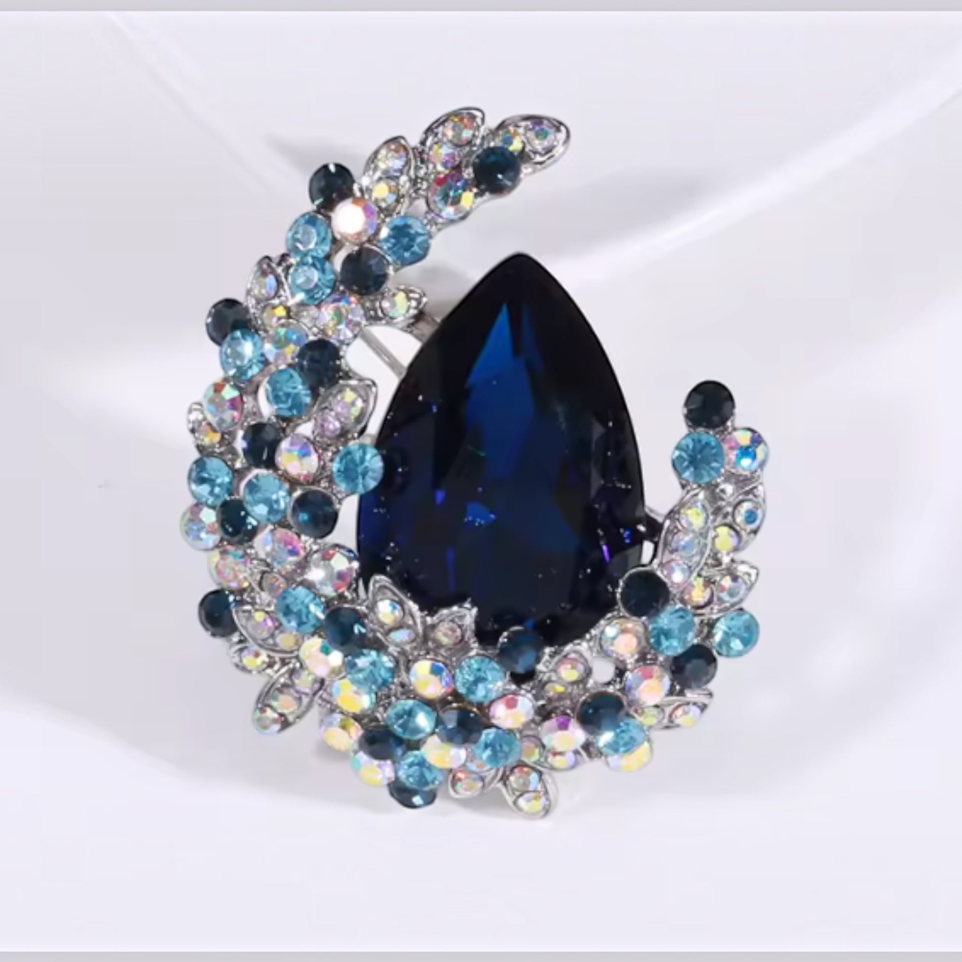 Sapphire Crescent