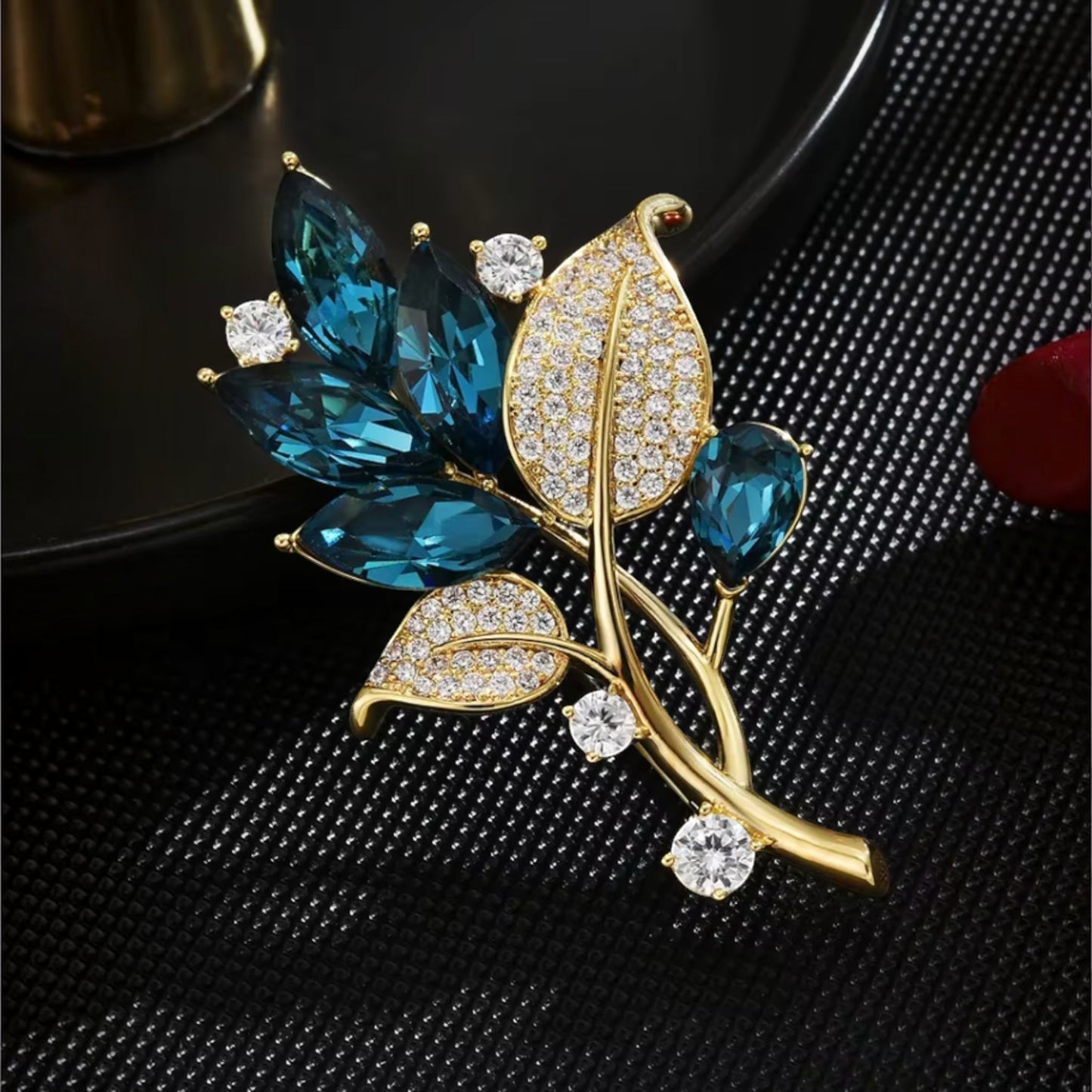Sapphire Laurel